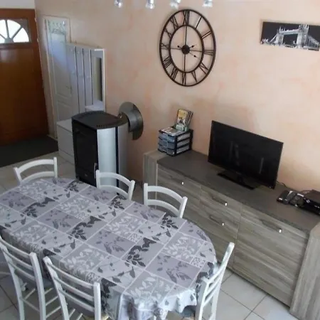 Maison Saint-pierre-colamine, 5 Pieces, 9 Personnes - Fr-1-395-10 * Saint-Pierre-Colamine